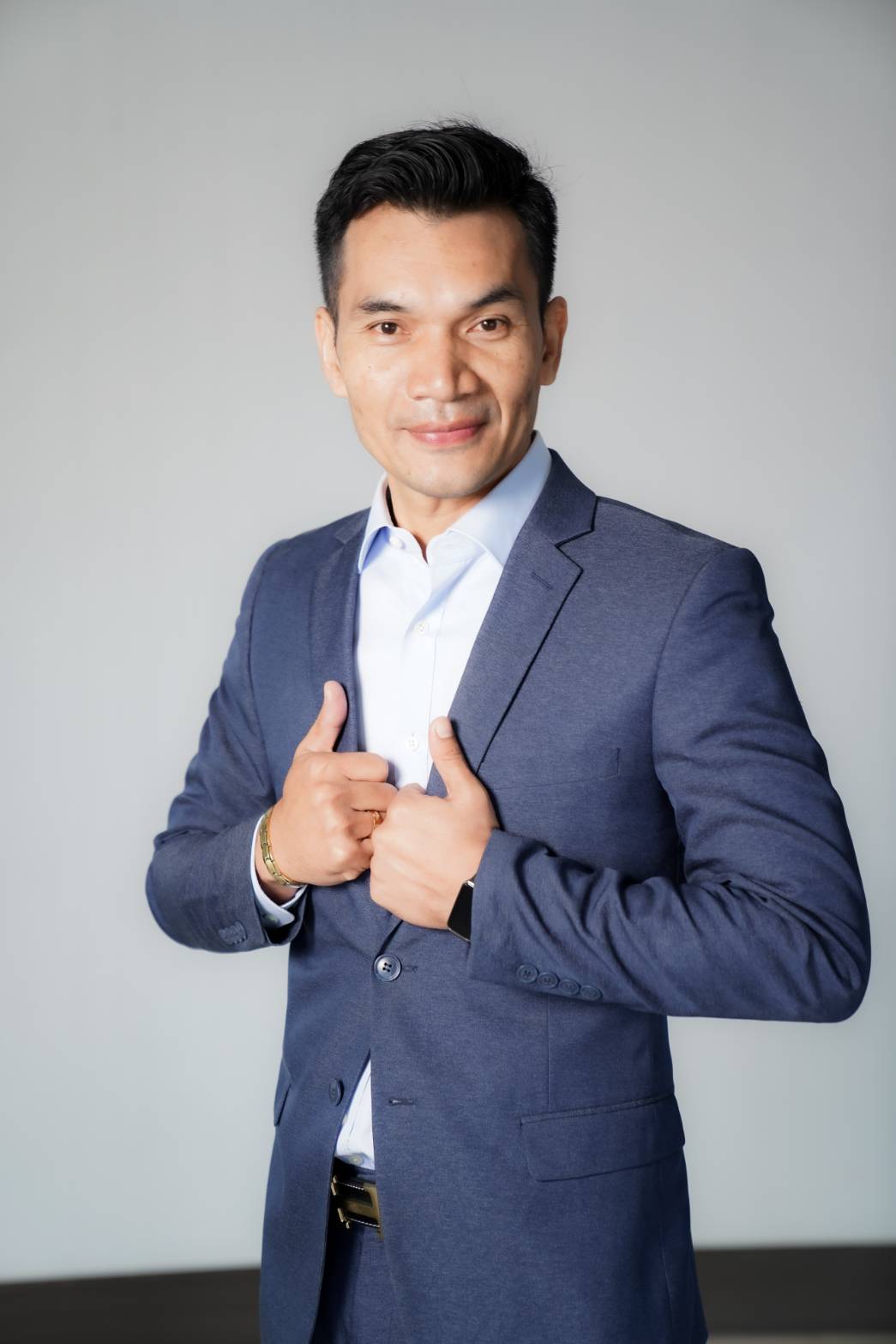 ฐาม์กุลวลี อธิรตนโรจน์